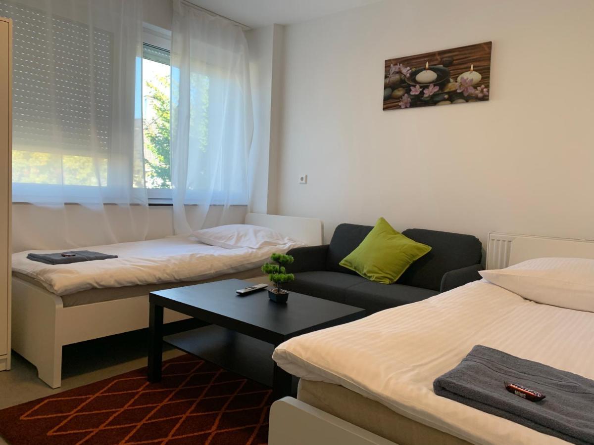 Cityapartment Platinum Mit Balkon Bzw,Terrasse บีเลอเฟล์ด ภายนอก รูปภาพ